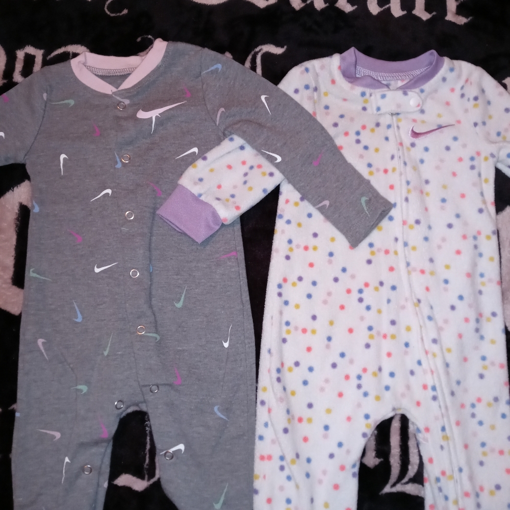 NIKE SWOOSH NIKE POLKADOT footie